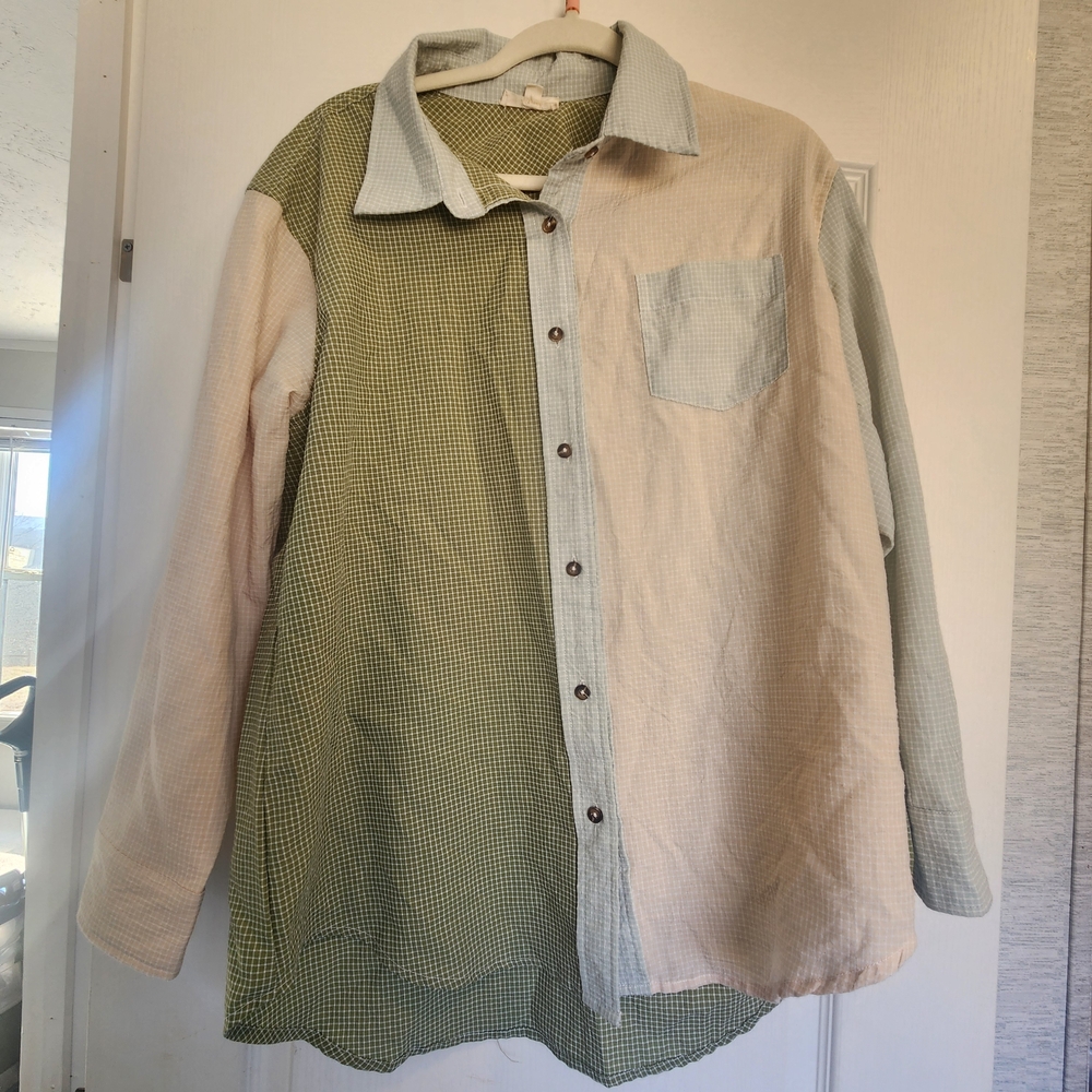 easel Green and Cream Womens Colorblock Button-Down Shirt Size M Euc
